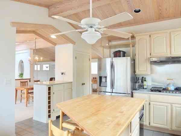 Homes For Rent - 40 Summer Circle  Wt128<br/> West Tisbury, MA 02575