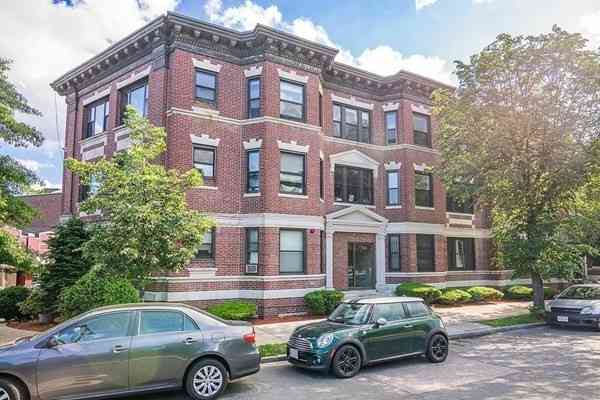Condo For Rent - 1706 Commonwealth Avenue #34<br/> Boston, MA 02135