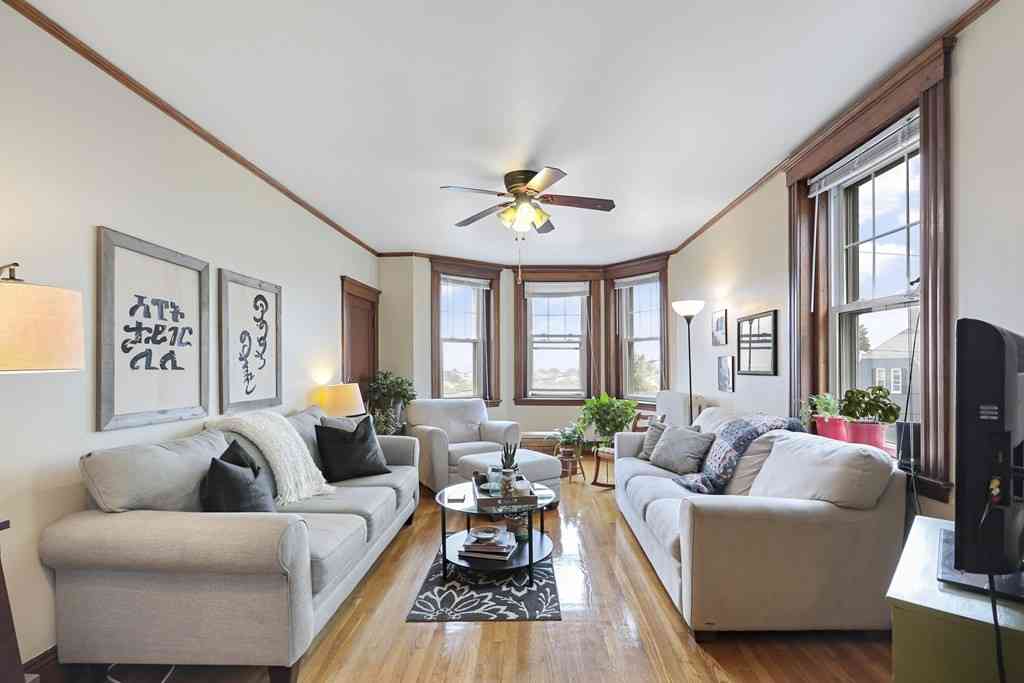 Apartment For Rent - 37 Gladstone #2<br/> Boston, MA 02128