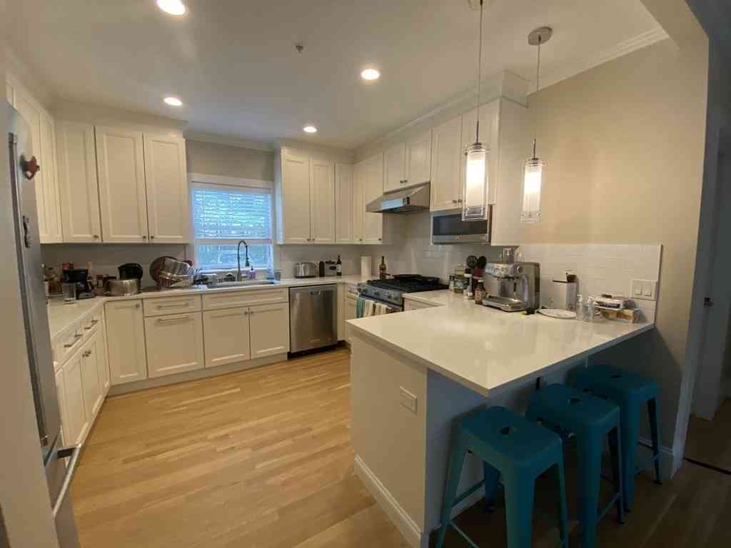 Apartment For Rent - 222 Freeman St. #1<br/> Brookline, MA 02446