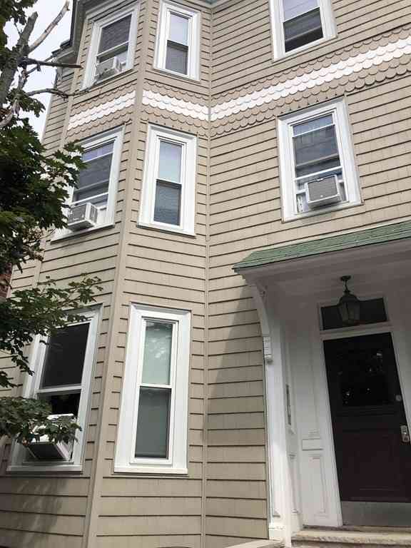 Apartment For Rent - 682 E Sixth #1<br/> Boston, MA 02127