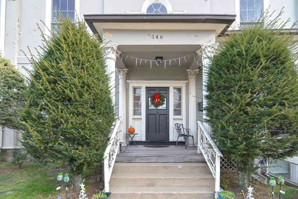 Apartment For Rent - 146 Jewett #2<br/> Newton, MA 02458