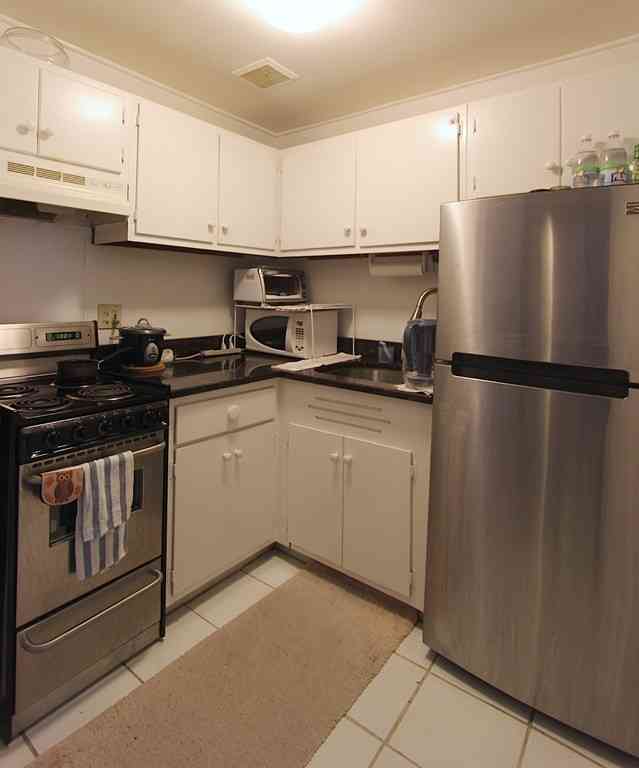 Condo For Rent - 38 Winchester Street #2<br/> Brookline, MA 02446