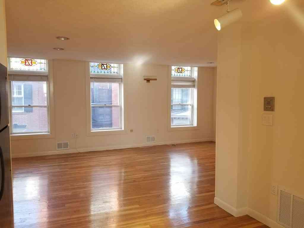 Condo For Rent - 82 Myrtle #3<br/> Boston, MA 02108