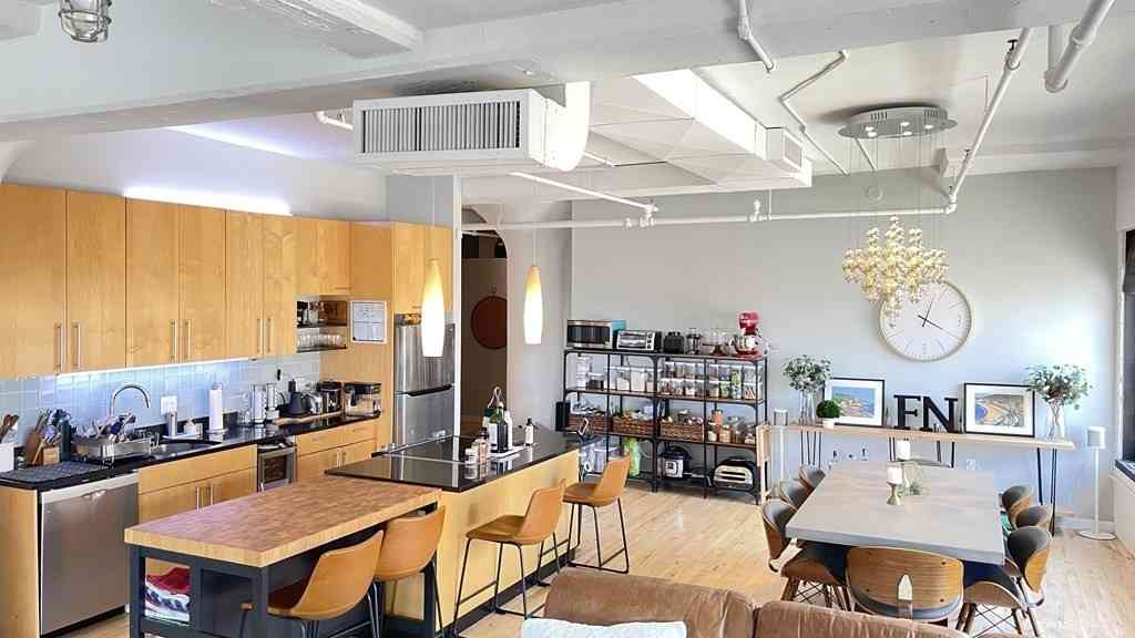 Condo For Rent - 210 Lincoln Street #504<br/> Boston, MA 02111