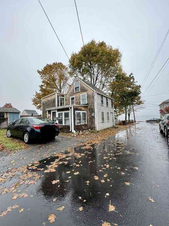 Homes For Sale - 4 Goodwin Ave<br/> Newburyport, MA 01950