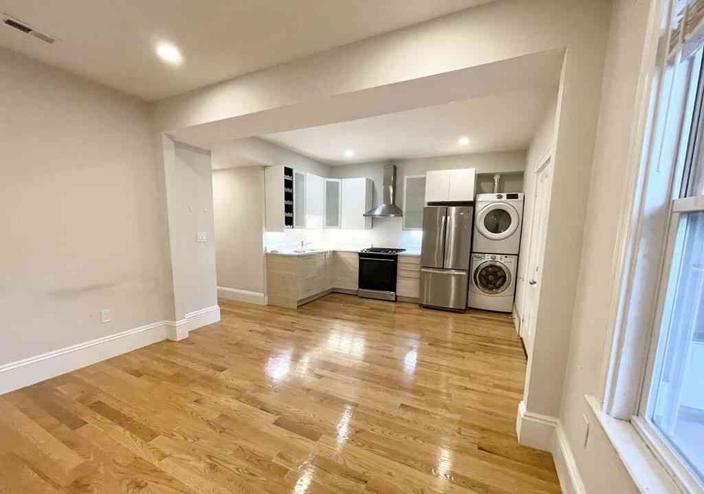 Apartment For Rent - 108 Buttonwood #2<br/> Boston, MA 02125