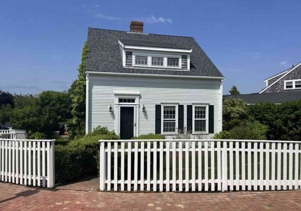 Homes For Rent - 23 Kittiwake Lane<br/> Nantucket, MA 02554