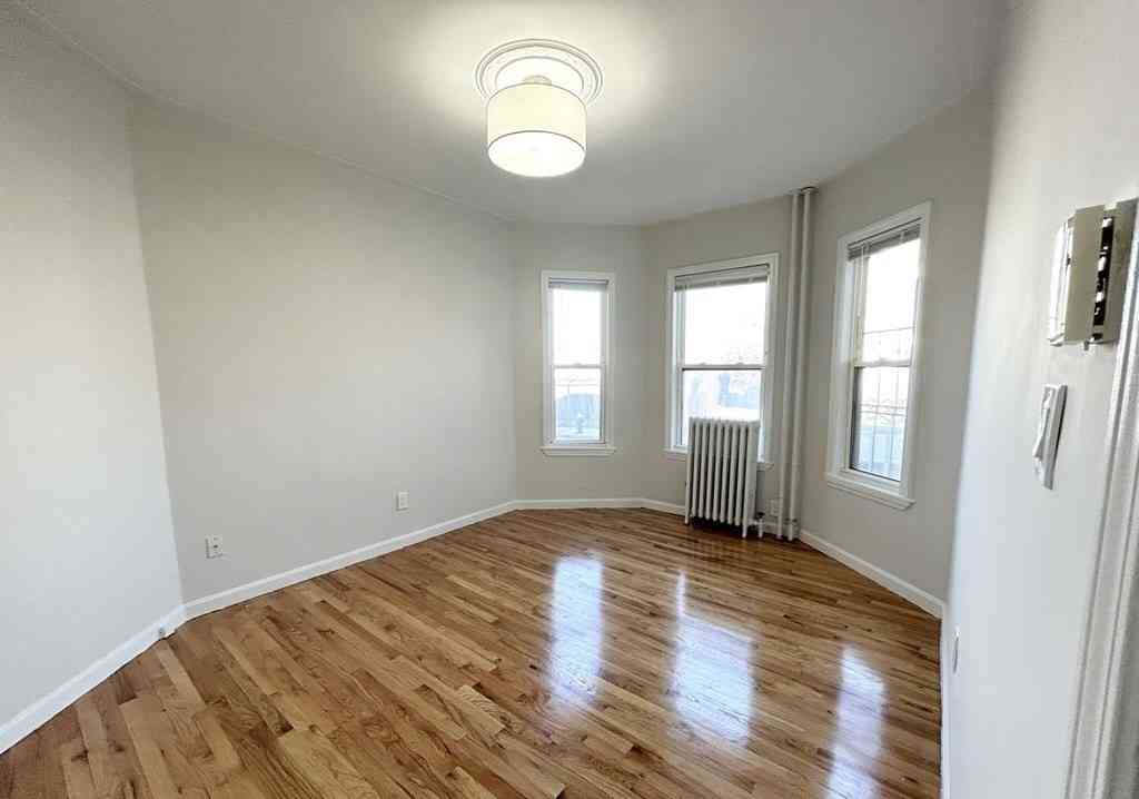 Condo For Rent - 153 East Cottage #2<br/> Boston, MA 02125
