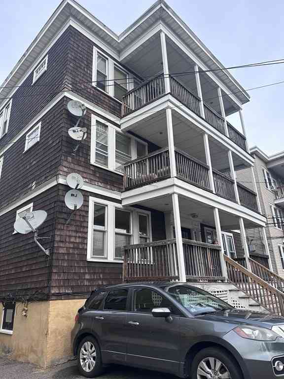 Apartment For Rent - 28 Fawndale Road #1L<br/> Boston, MA 02131
