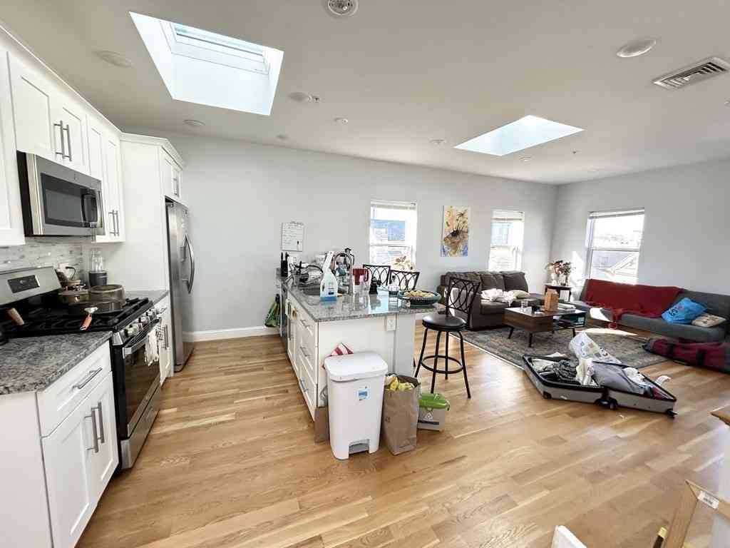 Apartment For Rent - 65 Burrell Street #3<br/> Boston, MA 02119