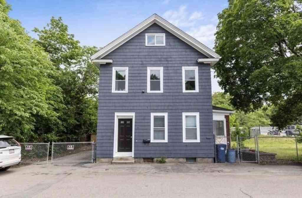Apartment For Rent - 78 Walnut St #1<br/> Boston, MA 02136