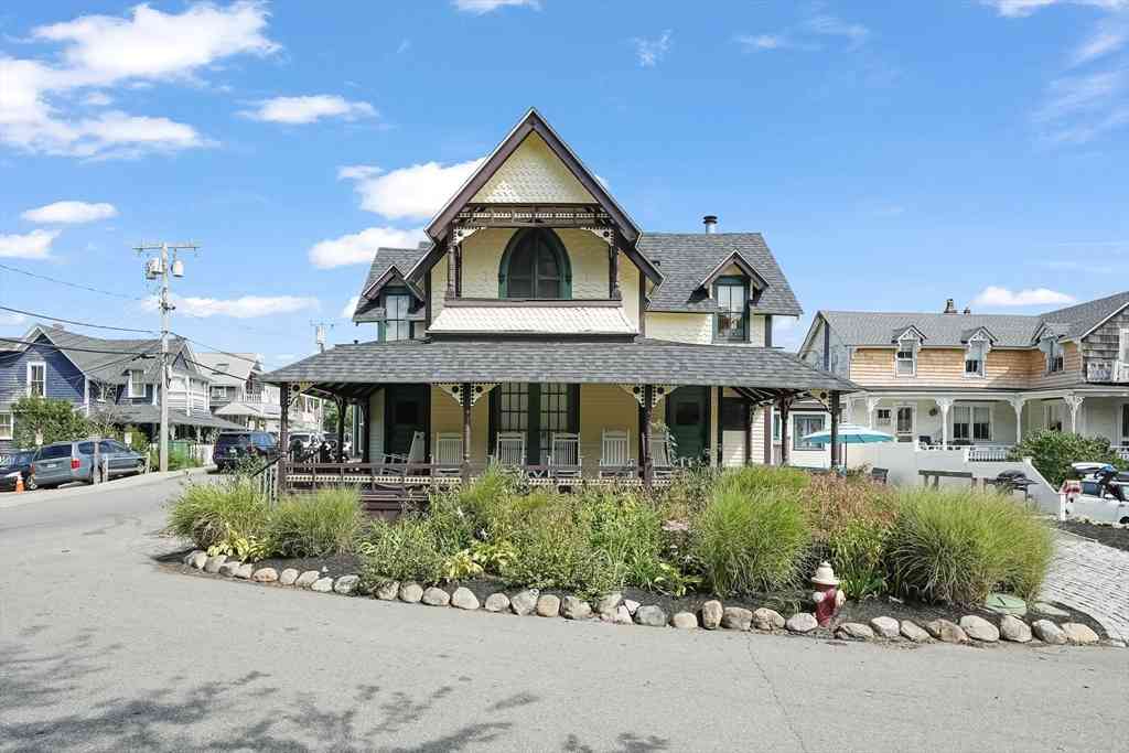 Homes For Rent - 55 Samoset Ave<br/> Oak Bluffs, MA 02557