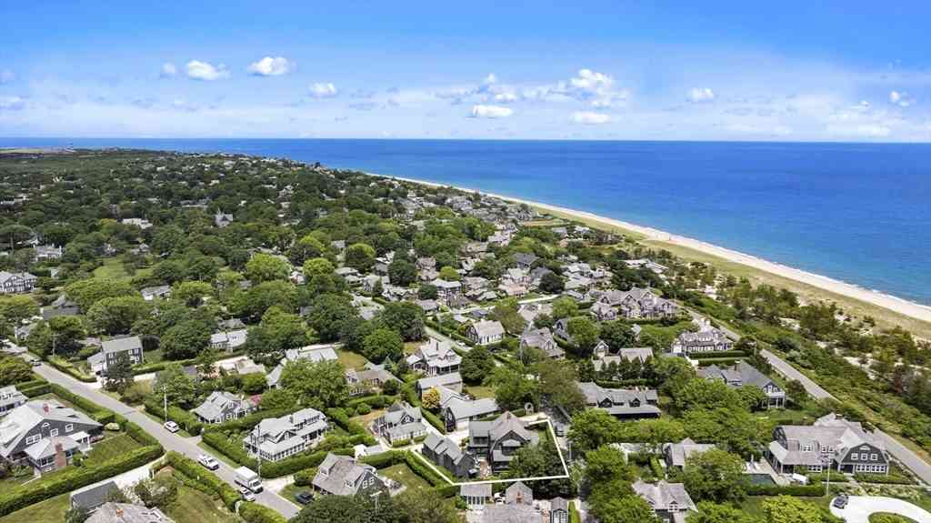 Homes For Rent - 21 Mckinley<br/> Nantucket, MA 02554