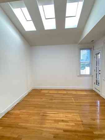 Condo For Rent - 58 Temple  St. #5<br/> Boston, MA 02114