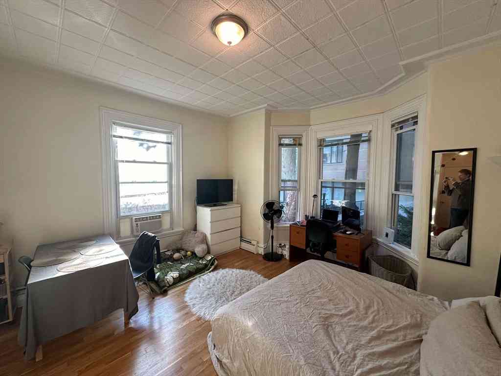 Apartment For Rent - 278 Harvard #4<br/> Cambridge, MA 02139