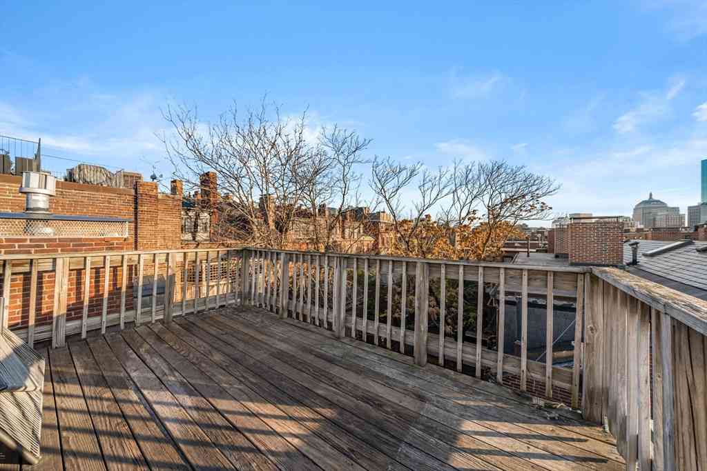 Apartment For Rent - 102 Revere St #4<br/> Boston, MA 02114