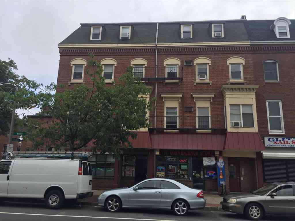 Apartment For Rent - 267 Main St #2B<br/> Boston, MA 02129