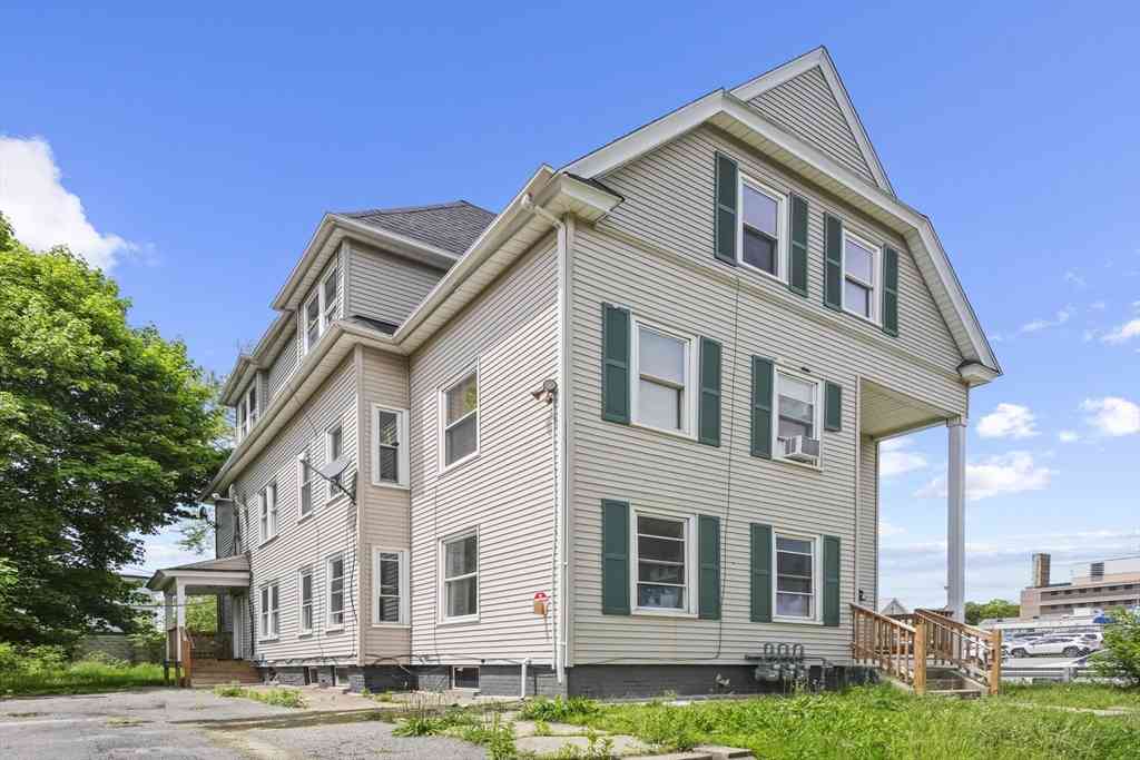 Multifamily For Rent - 23 Ashton St.<br/> Worcester, MA 01605
