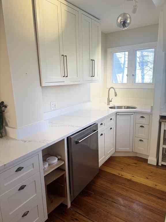 Apartment For Rent - 66 Oak Street #2<br/> Boston, MA 02136