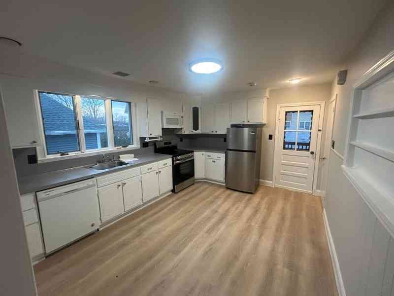 Apartment For Rent - 75 Gordon St. #2<br/> Somerville, MA 02144