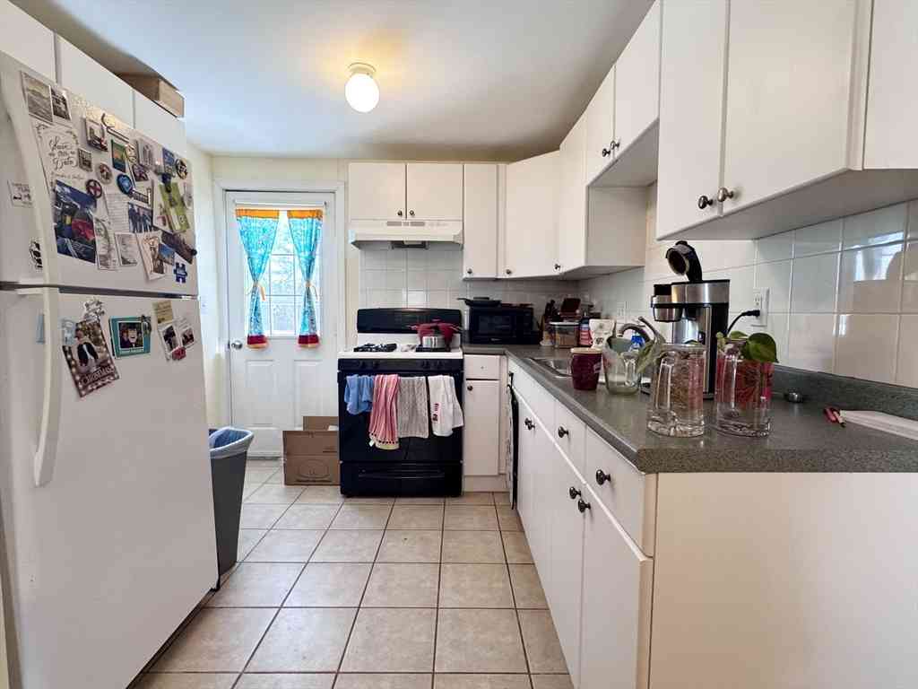 Apartment For Rent - 202 Winchester #A<br/> Newton, MA 02461