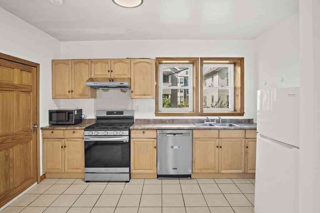 Condo For Rent - 70 Empire St #1<br/> Boston, MA 02134