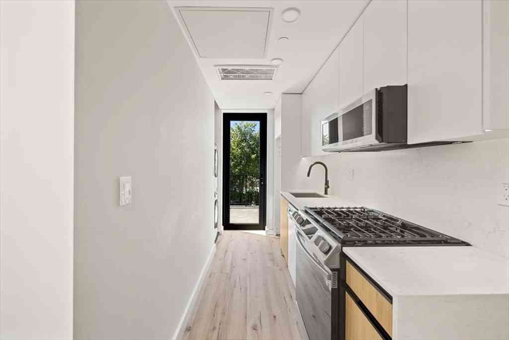Apartment For Rent - 141 N #1<br/> Boston, MA 02127