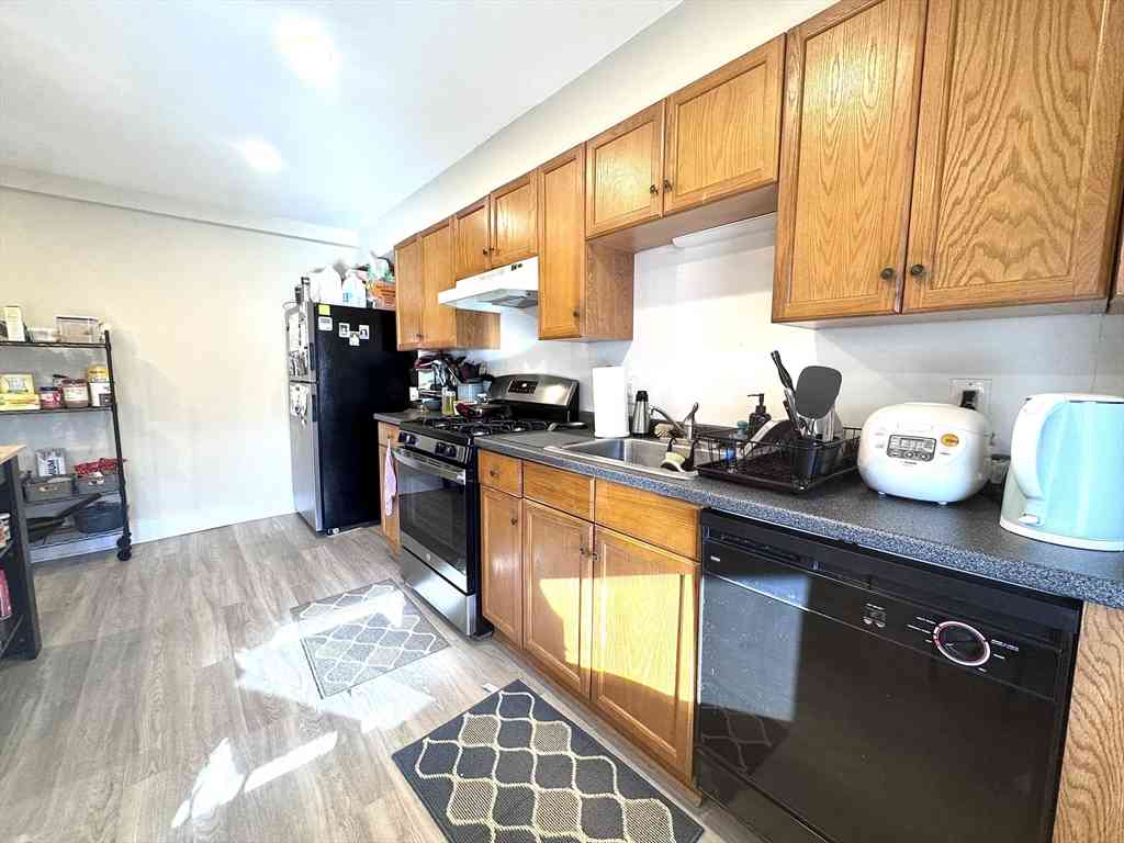 Apartment For Rent - 189 Jackson #189<br/> Newton, MA 02459