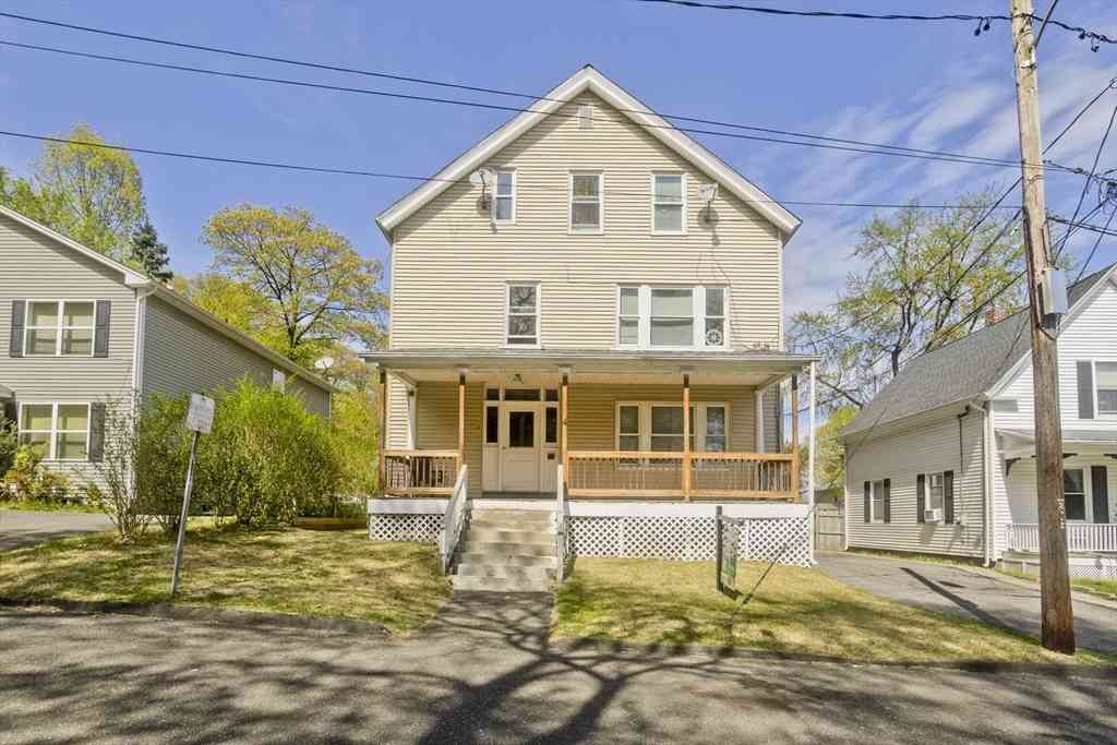 Multifamily For Rent - 4 Columbia St<br/> Holyoke, MA 01040
