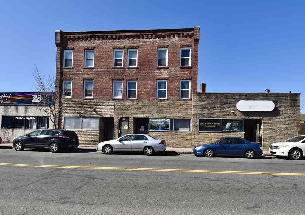 Multifamily For Rent - 570-582 Main St<br/> Springfield, MA 01119