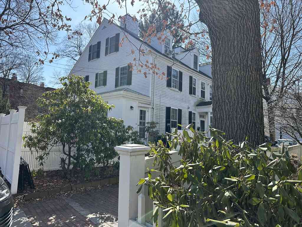 Apartment For Rent - 81 Irving Street #1<br/> Cambridge, MA 02138