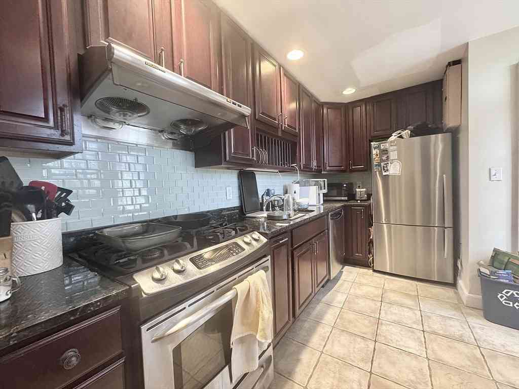 Condo For Rent - 313 Tappan St #2<br/> Brookline, MA 02445