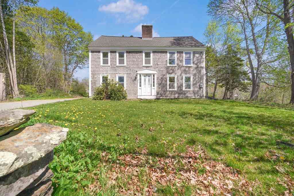 Homes For Sale - 397 Locust St.<br/> Swansea, MA 02777