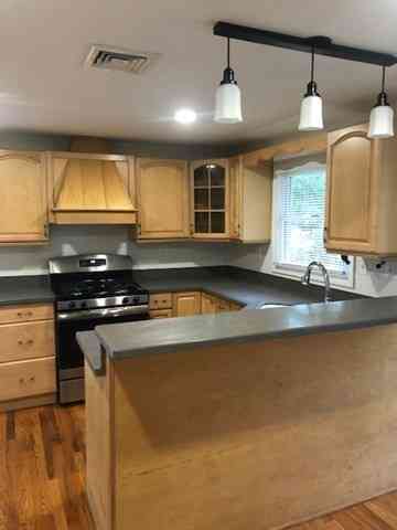 Homes For Rent - 121 Park Ave<br/> Weymouth, MA 02190