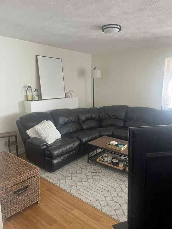 Apartment For Rent - 135 Walnut St. #1<br/> Somerville, MA 02145