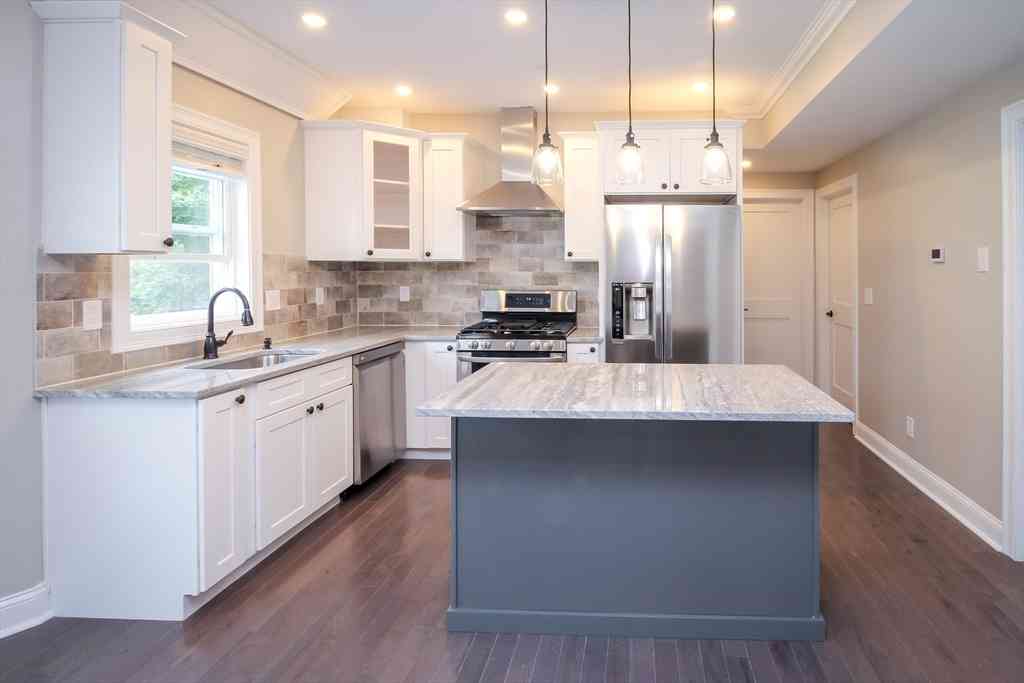 Condo For Rent - 43 Cypress #2<br/> Middlesex County, Watertown, MA 02472
