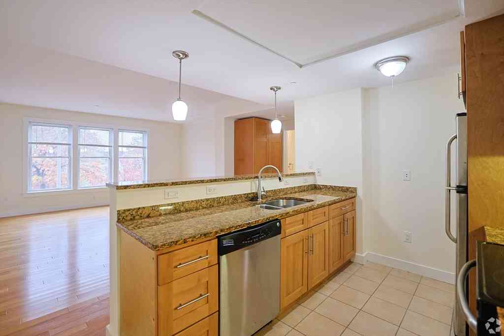 Apartment For Rent - 87 New #201<br/> Cambridge, MA 02138