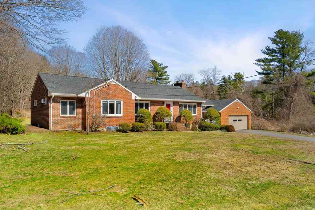 Homes For Rent - 115 Mill St<br/> Lincoln, MA 01773