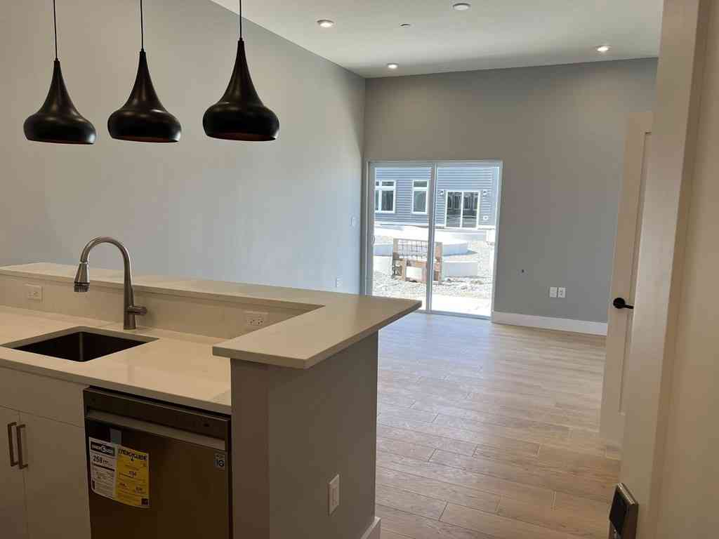 Condo For Rent - 60 Cross St E #217<br/> Somerville, MA 02145