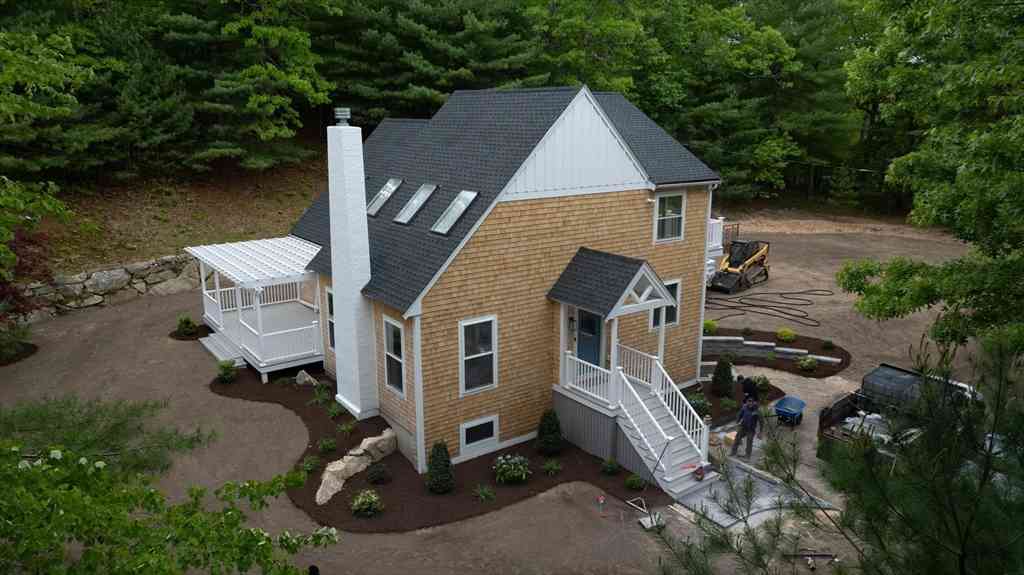 Homes For Sale - 93 Hollis Rd<br/> Plymouth, MA 02360