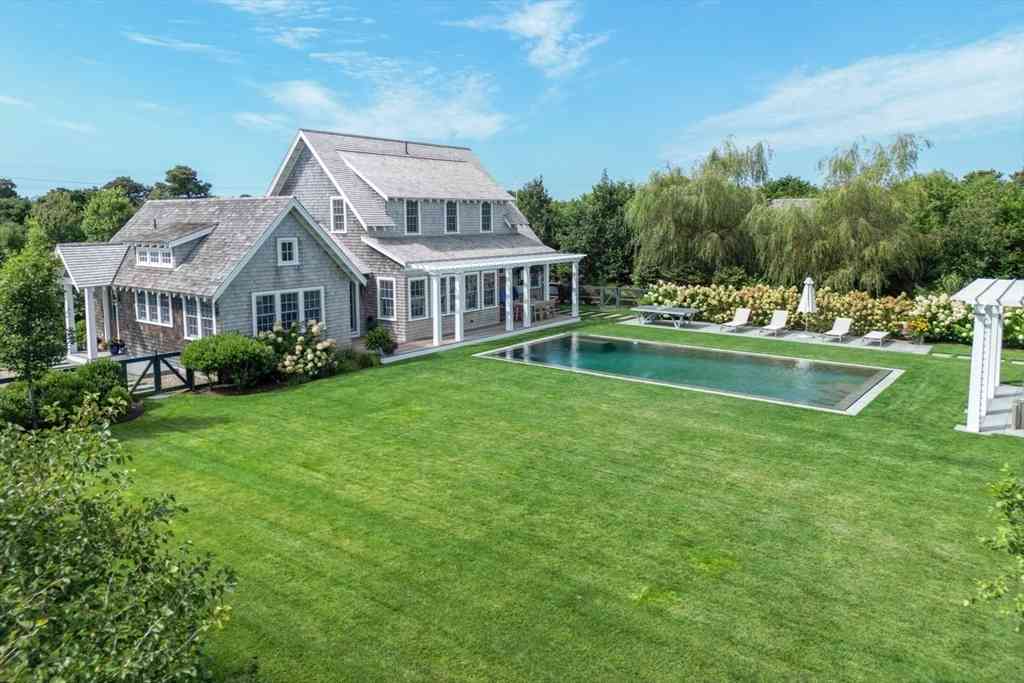 Homes For Rent - 106 A Surfside Rd #EAST<br/> Nantucket, MA 02554