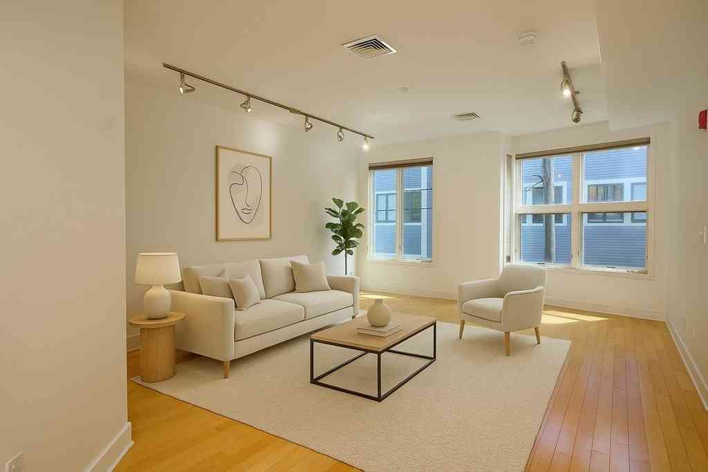 Condo For Rent - 24 Bay State Rd #7<br/> Cambridge, MA 02138