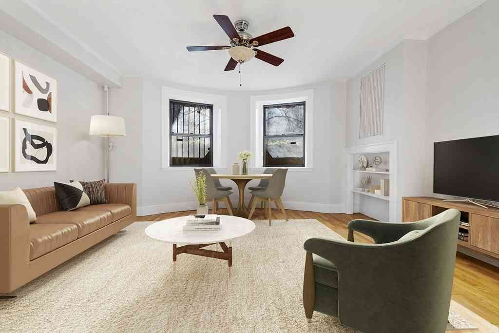 Condo For Rent - 405 Commonwealth Ave #1<br/> Boston, MA 02215