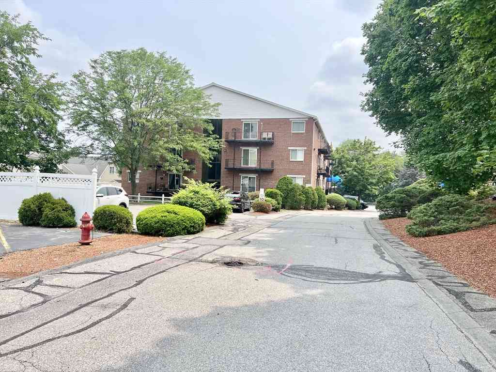 Condo For Rent - 1506 Gorham St #304<br/> Lowell, MA 01852