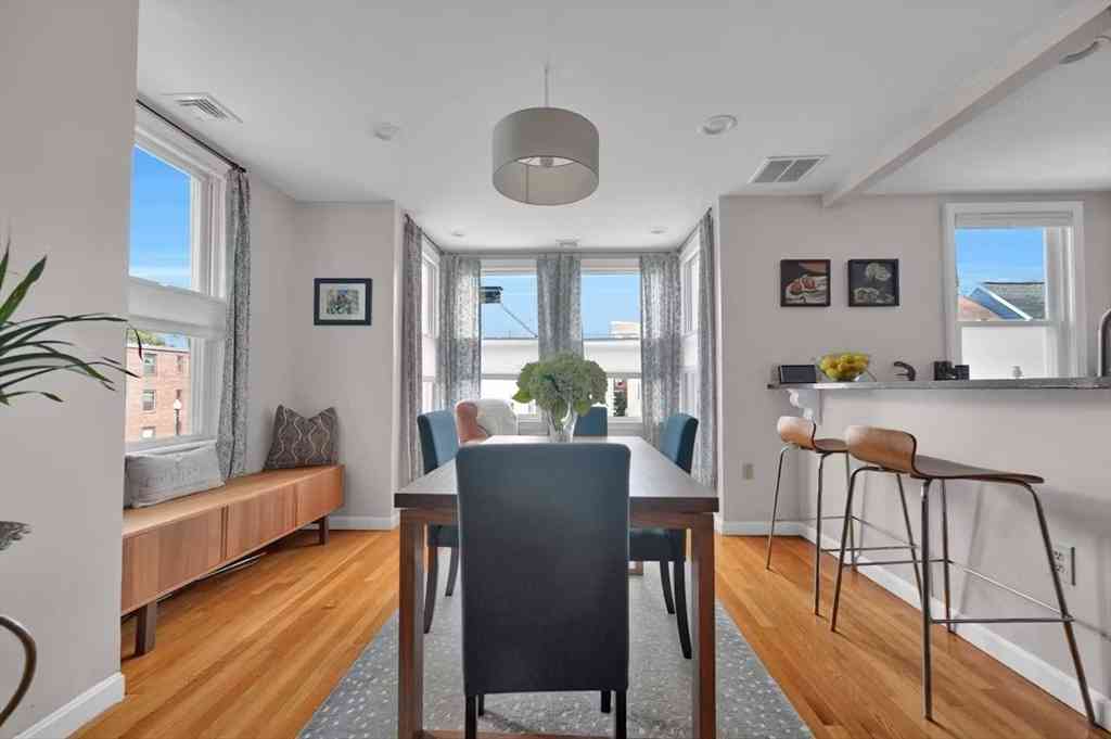 Condo For Rent - 28 Monument St #2<br/> Boston, MA 02129