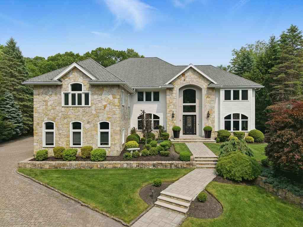 Homes For Sale - 65 Saile Way<br/> North Andover, MA 01845