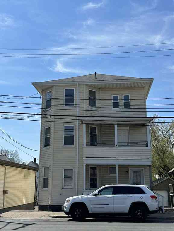 Condo For Rent - 539 Washington St #2<br/> Quincy, MA 02169
