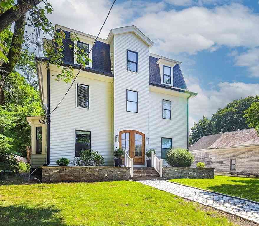 Apartment For Rent - 101 North St #1<br/> Medfield, MA 02052