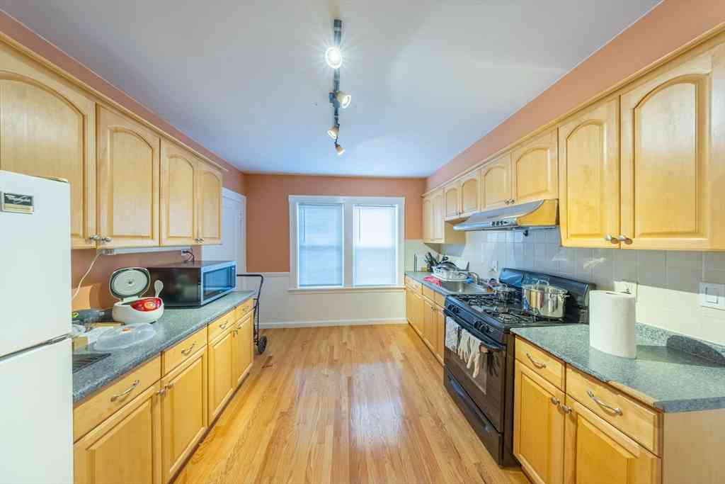 Apartment For Rent - 99 Glenville Ave #3<br/> Boston, MA 02134